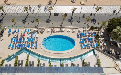 El hotel Cimbel de Benidorm, primer hotel de España con habitaciones autosuficientes gracias al autoconsumo fotovoltaico