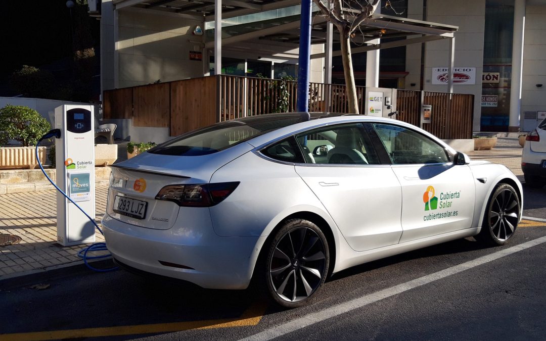 Punto de recarga de vehículos en nuestras oficinas centrales
