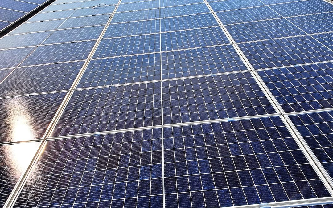 Instalación fotovolotaica en Entra Cosmetics