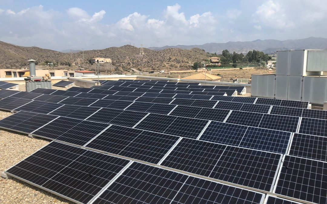 Instalación fotovoltaica Colegio Carlos V