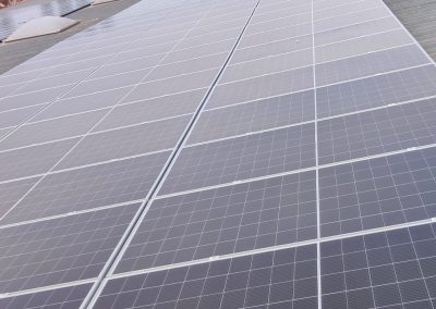 Instalación fotovoltaica en Mandriladora Alpesa